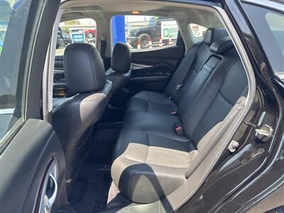 2018 INFINITI Q70 3.7 Luxe   - Photo 16 - Pittsburg, CA 94565-2812