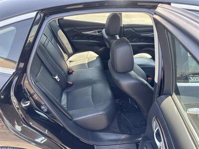 2018 INFINITI Q70 3.7 Luxe   - Photo 23 - Pittsburg, CA 94565-2812