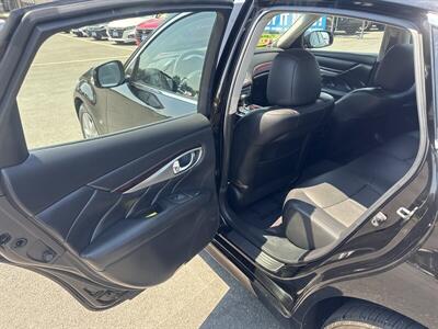 2018 INFINITI Q70 3.7 Luxe   - Photo 15 - Pittsburg, CA 94565-2812