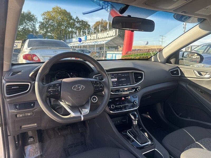 2018 Hyundai IONIQ Hybrid Blue  