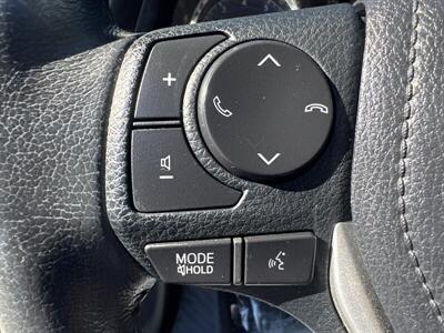 2019 Toyota Corolla SE - Photo 5 - Pittsburg, CA 94565-2812