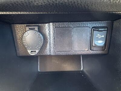 2019 Toyota Corolla SE - Photo 10 - Pittsburg, CA 94565-2812