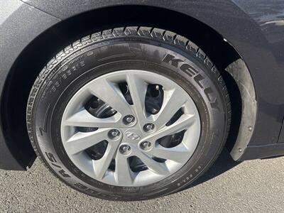 2020 Hyundai ELANTRA SE   - Photo 12 - Pittsburg, CA 94565-2812