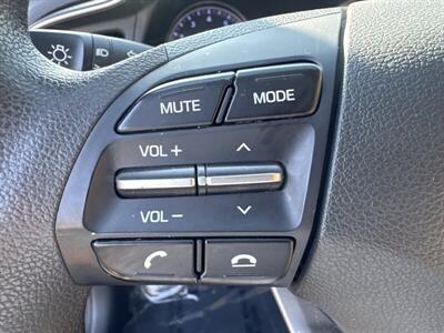 2020 Hyundai ELANTRA SE   - Photo 5 - Pittsburg, CA 94565-2812