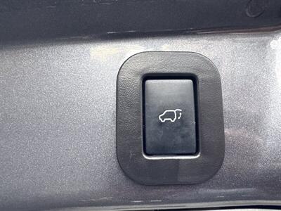 2015 Toyota Venza XLE   - Photo 21 - Pittsburg, CA 94565-2812