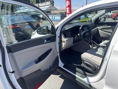 2018 Hyundai TUCSON SE   - Photo 6 - Pittsburg, CA 94565