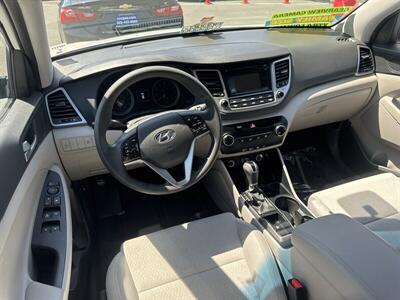2018 Hyundai TUCSON SE   - Photo 2 - Pittsburg, CA 94565