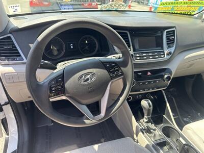 2018 Hyundai TUCSON SE   - Photo 8 - Pittsburg, CA 94565