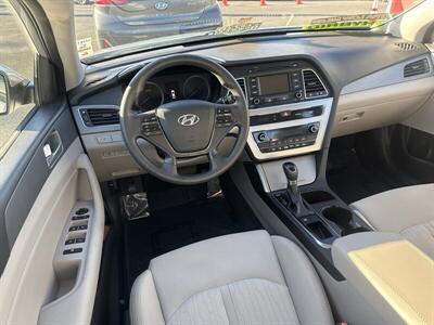 2016 Hyundai SONATA Hybrid SE   - Photo 2 - Pittsburg, CA 94565-2812