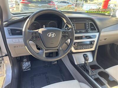 2016 Hyundai SONATA Hybrid SE   - Photo 8 - Pittsburg, CA 94565-2812