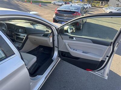 2016 Hyundai SONATA Hybrid SE   - Photo 25 - Pittsburg, CA 94565-2812