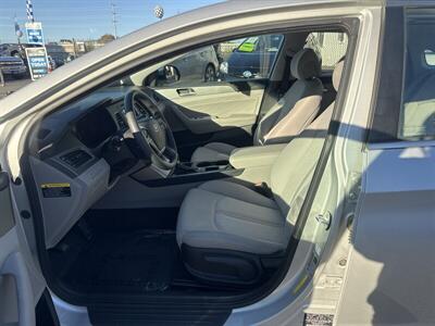 2016 Hyundai SONATA Hybrid SE   - Photo 7 - Pittsburg, CA 94565-2812