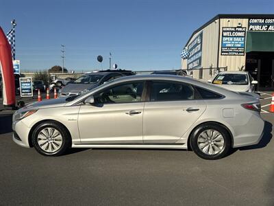 2016 Hyundai SONATA Hybrid SE   - Photo 4 - Pittsburg, CA 94565-2812