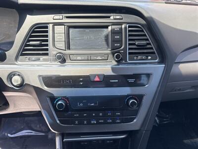 2016 Hyundai SONATA Hybrid SE   - Photo 9 - Pittsburg, CA 94565