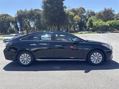 2016 Hyundai SONATA Hybrid SE   - Photo 23 - Pittsburg, CA 94565