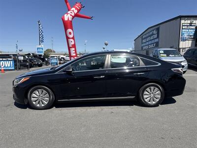 2016 Hyundai SONATA Hybrid SE   - Photo 15 - Pittsburg, CA 94565