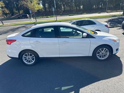 2017 Ford Focus SE   - Photo 21 - Pittsburg, CA 94565-2812