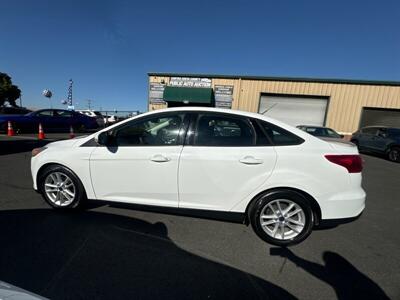 2017 Ford Focus SE   - Photo 4 - Pittsburg, CA 94565-2812