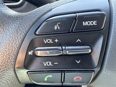 2018 Hyundai IONIQ Hybrid Blue   - Photo 16 - Pittsburg, CA 94565-2812