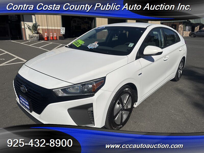 2018 Hyundai IONIQ Hybrid Blue   - Photo 1 - Pittsburg, CA 94565-2812