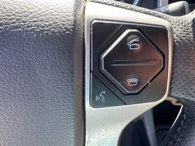 2015 Toyota Tacoma PreRunner V6   - Photo 7 - Pittsburg, CA 94565-2812