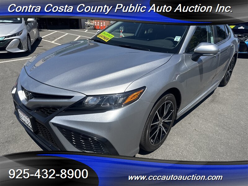2023 Toyota Camry SE  