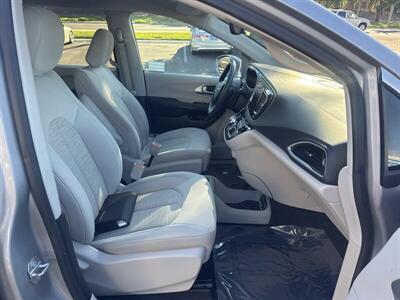 2017 Chrysler Pacifica Hybrid Touring Plus - Photo 34 - Pittsburg, CA 94565-2812