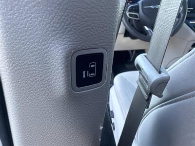 2017 Chrysler Pacifica Hybrid Touring Plus - Photo 19 - Pittsburg, CA 94565-2812