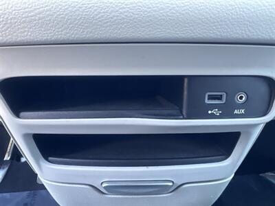 2017 Chrysler Pacifica Hybrid Touring Plus - Photo 11 - Pittsburg, CA 94565-2812