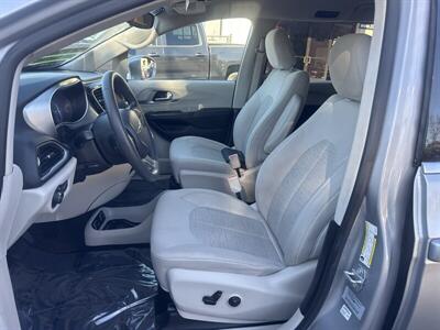 2017 Chrysler Pacifica Hybrid Touring Plus - Photo 3 - Pittsburg, CA 94565-2812