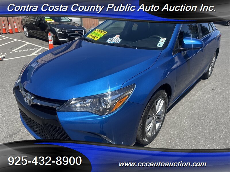 2017 Toyota Camry SE  