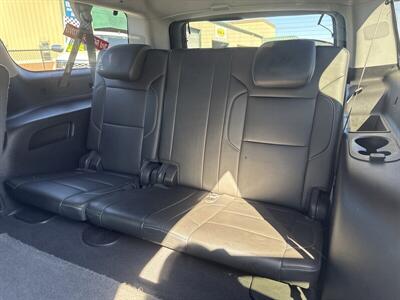 2019 Chevrolet Suburban LT   - Photo 17 - Pittsburg, CA 94565-2812