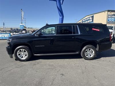 2019 Chevrolet Suburban LT   - Photo 4 - Pittsburg, CA 94565-2812