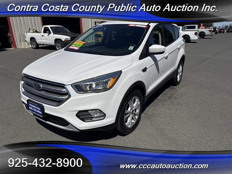 2017 Ford Escape SE   - Photo 1 - Pittsburg, CA 94565