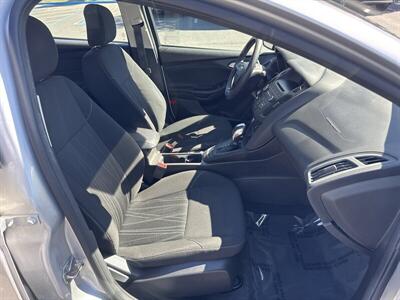 2016 Ford Focus SE - Photo 24 - Pittsburg, CA 94565