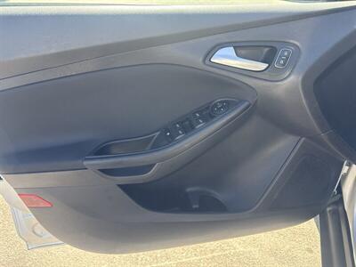 2016 Ford Focus SE - Photo 10 - Pittsburg, CA 94565