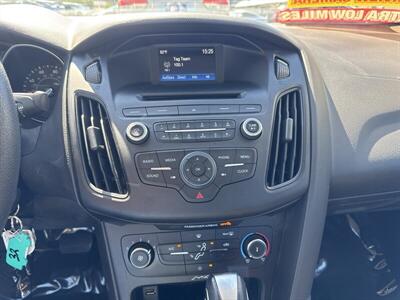 2016 Ford Focus SE - Photo 8 - Pittsburg, CA 94565