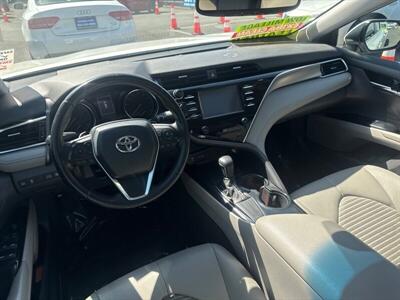 2018 Toyota Camry SE   - Photo 2 - Pittsburg, CA 94565-2812