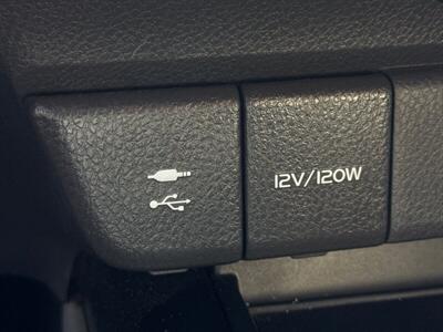 2018 Toyota Camry SE   - Photo 16 - Pittsburg, CA 94565-2812