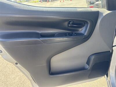 2017 Chevrolet City Express LT   - Photo 11 - Pittsburg, CA 94565-2812