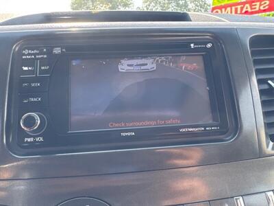 2013 Toyota Sienna XLE 7-Passenger Auto   - Photo 15 - Pittsburg, CA 94565-2812