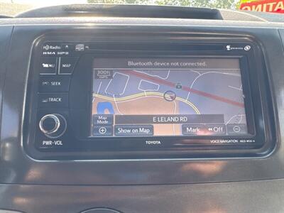 2013 Toyota Sienna XLE 7-Passenger Auto   - Photo 9 - Pittsburg, CA 94565-2812