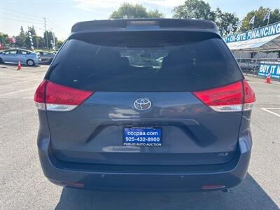 2013 Toyota Sienna XLE 7-Passenger Auto   - Photo 22 - Pittsburg, CA 94565-2812