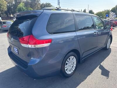 2013 Toyota Sienna XLE 7-Passenger Auto   - Photo 27 - Pittsburg, CA 94565-2812
