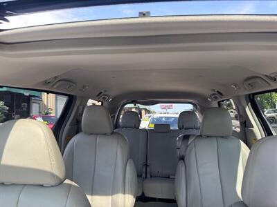 2013 Toyota Sienna XLE 7-Passenger Auto   - Photo 18 - Pittsburg, CA 94565-2812