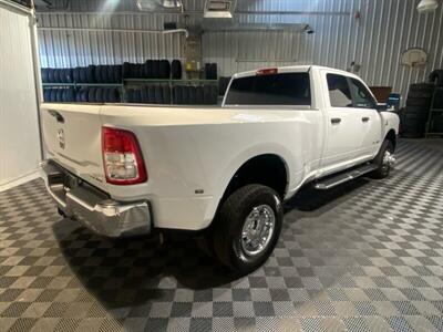 2024 RAM 3500 Big Horn   - Photo 5 - Dunbar, PA 15431