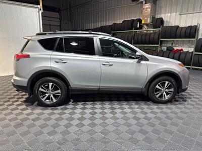 2018 Toyota RAV4 XLE   - Photo 4 - Dunbar, PA 15431