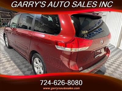 2012 Toyota Sienna LE 7-Passenger Auto   - Photo 7 - Dunbar, PA 15431