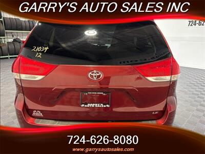 2012 Toyota Sienna LE 7-Passenger Auto   - Photo 6 - Dunbar, PA 15431