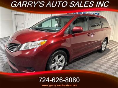 2012 Toyota Sienna LE 7-Passenger Auto   - Photo 1 - Dunbar, PA 15431